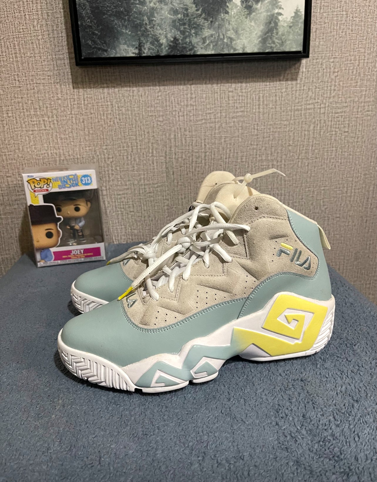 Fila men’s MB Basketball Sneakers